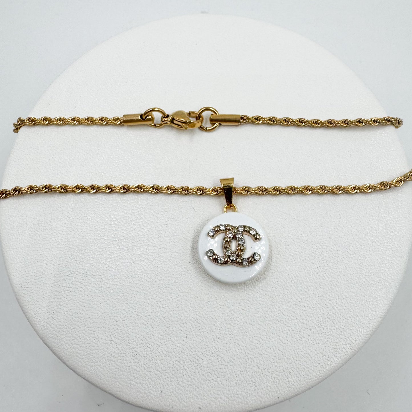 Collier Ava