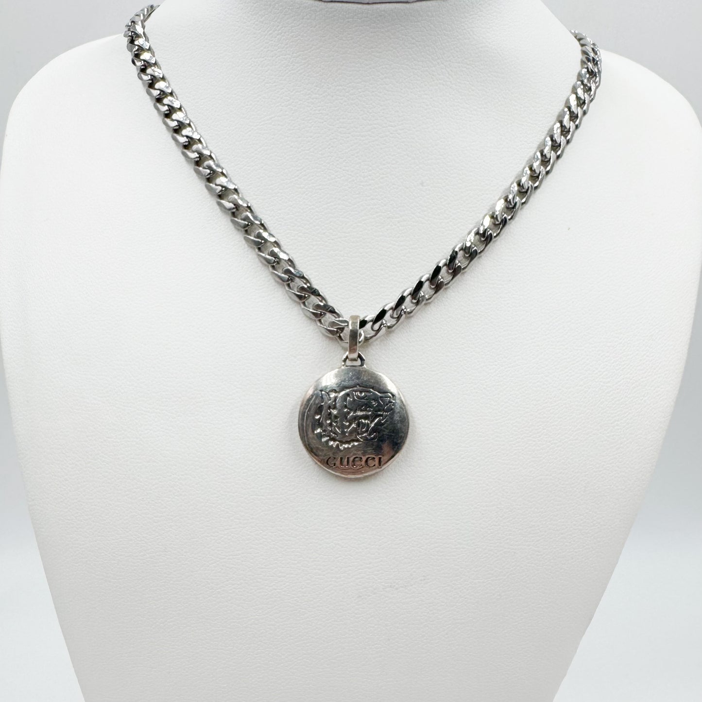 Collier Giu