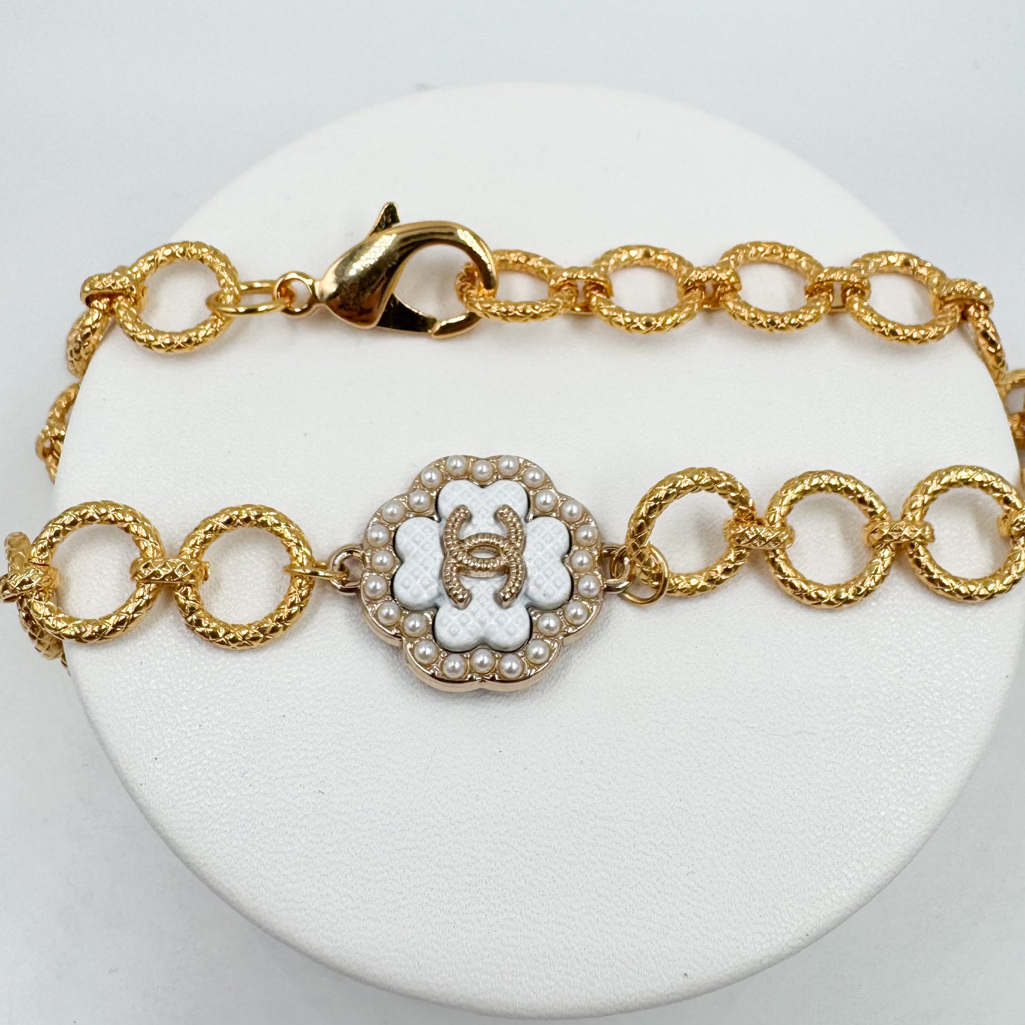 Collier Prague