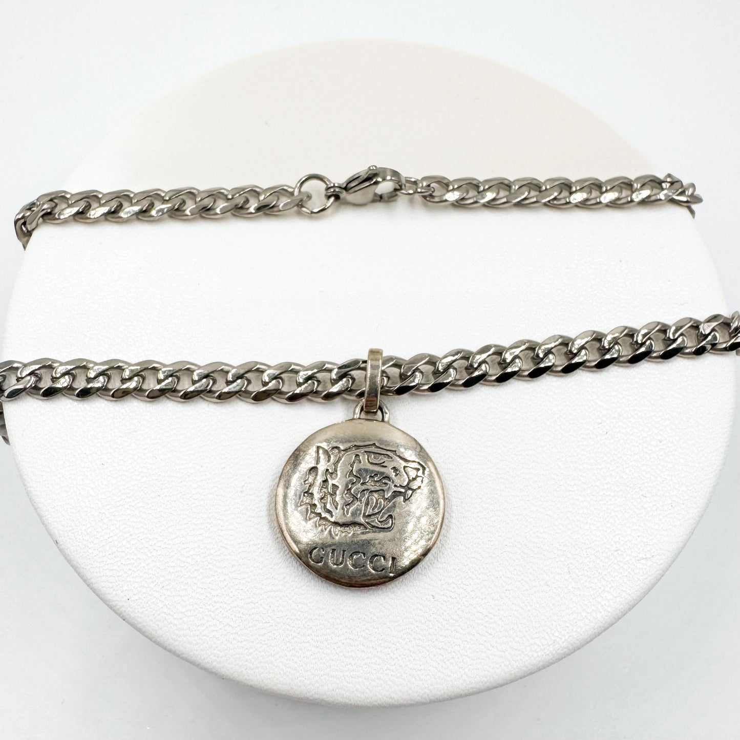 Collier Giu