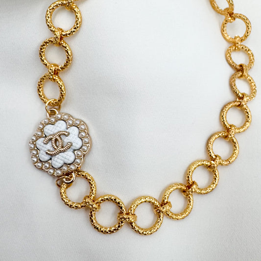 Collier Prague