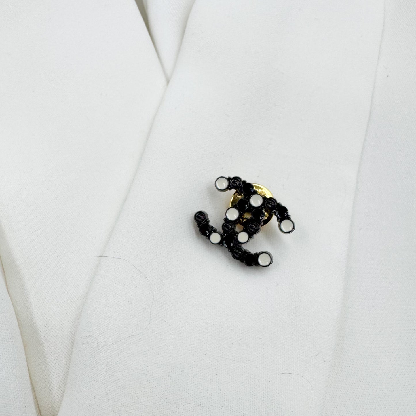 Broche Vienne