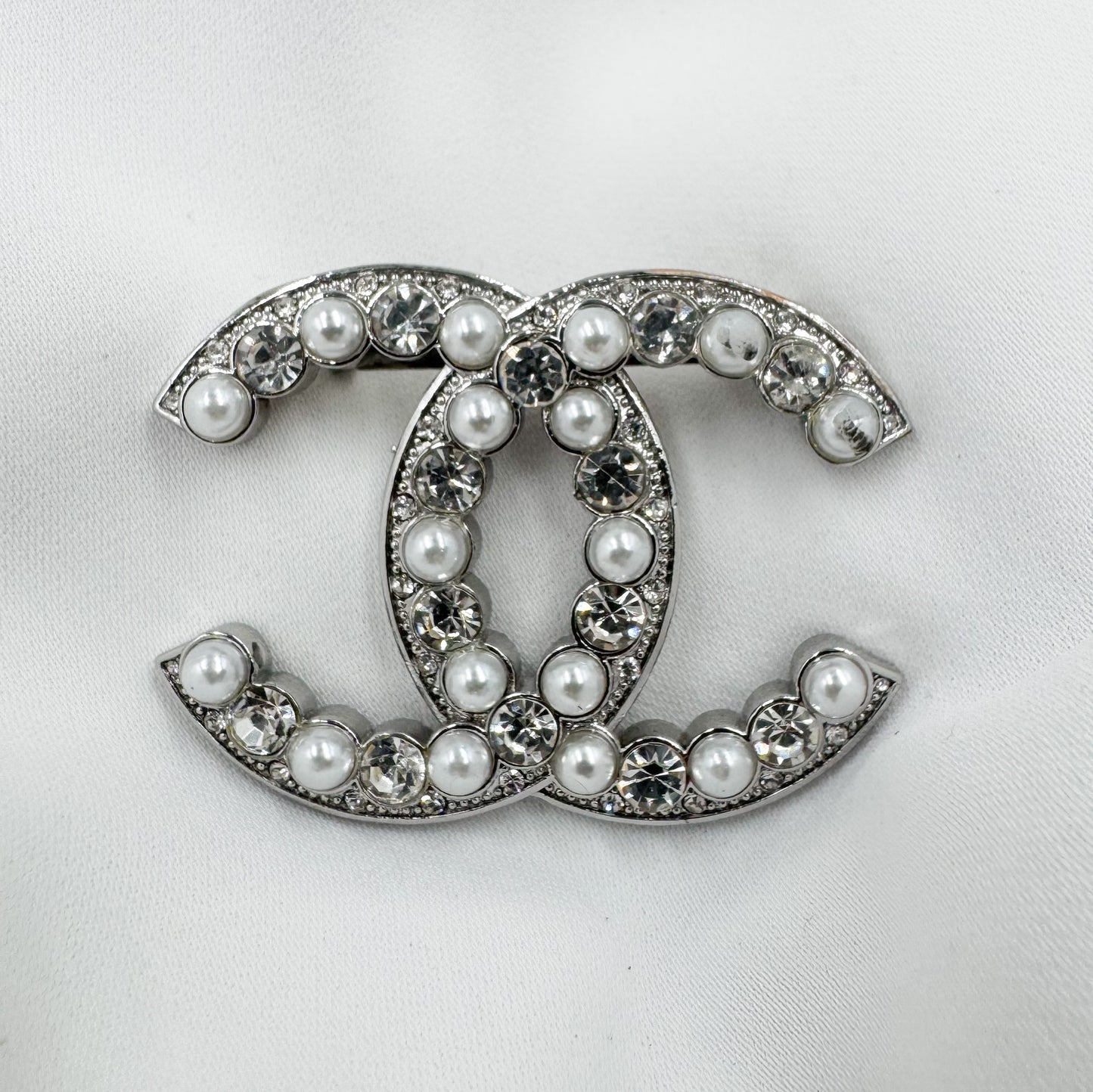 Broche Suzy