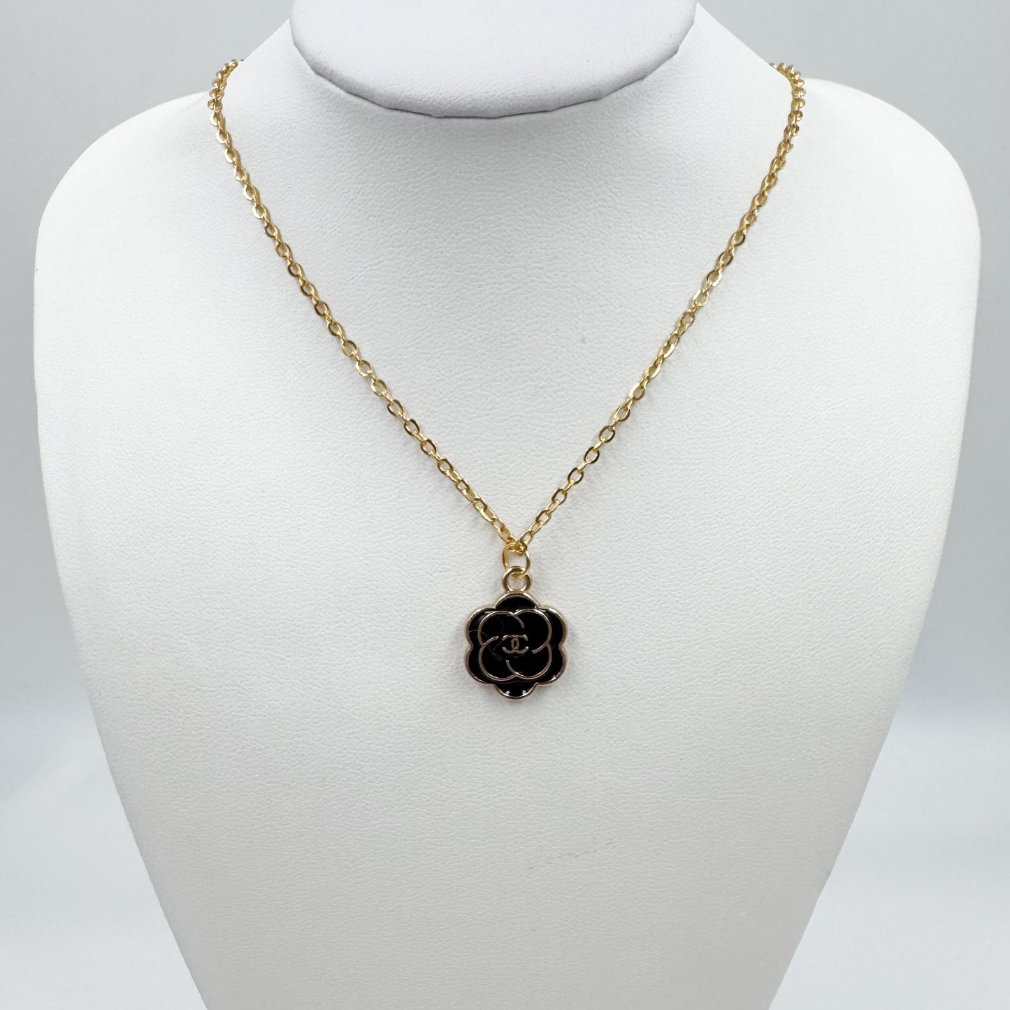 Collier Camélia