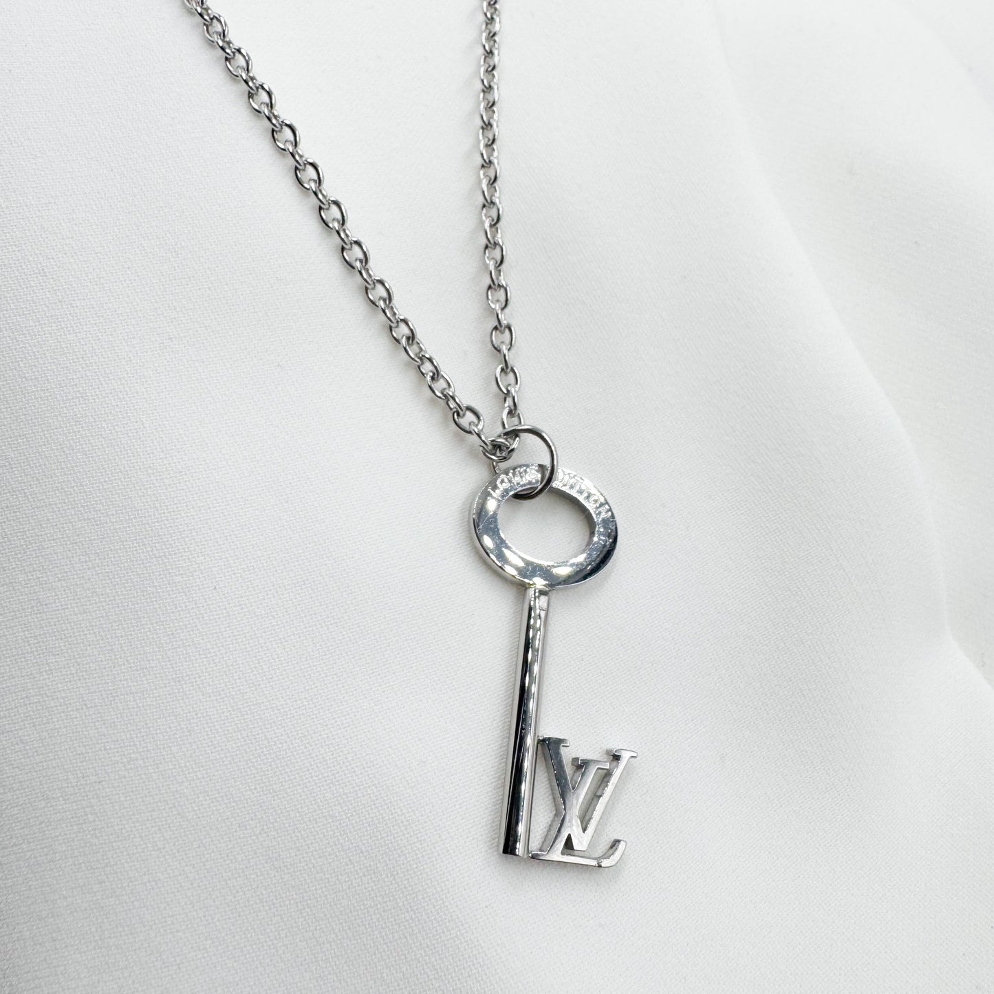 Collier Key