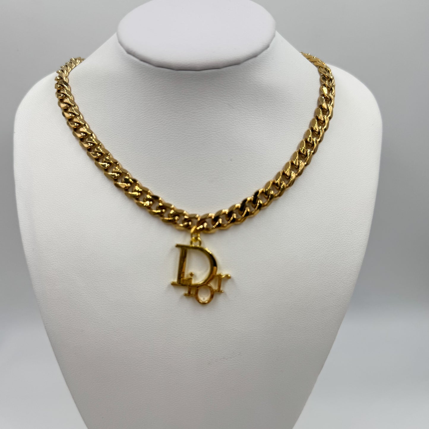 Collier Julia