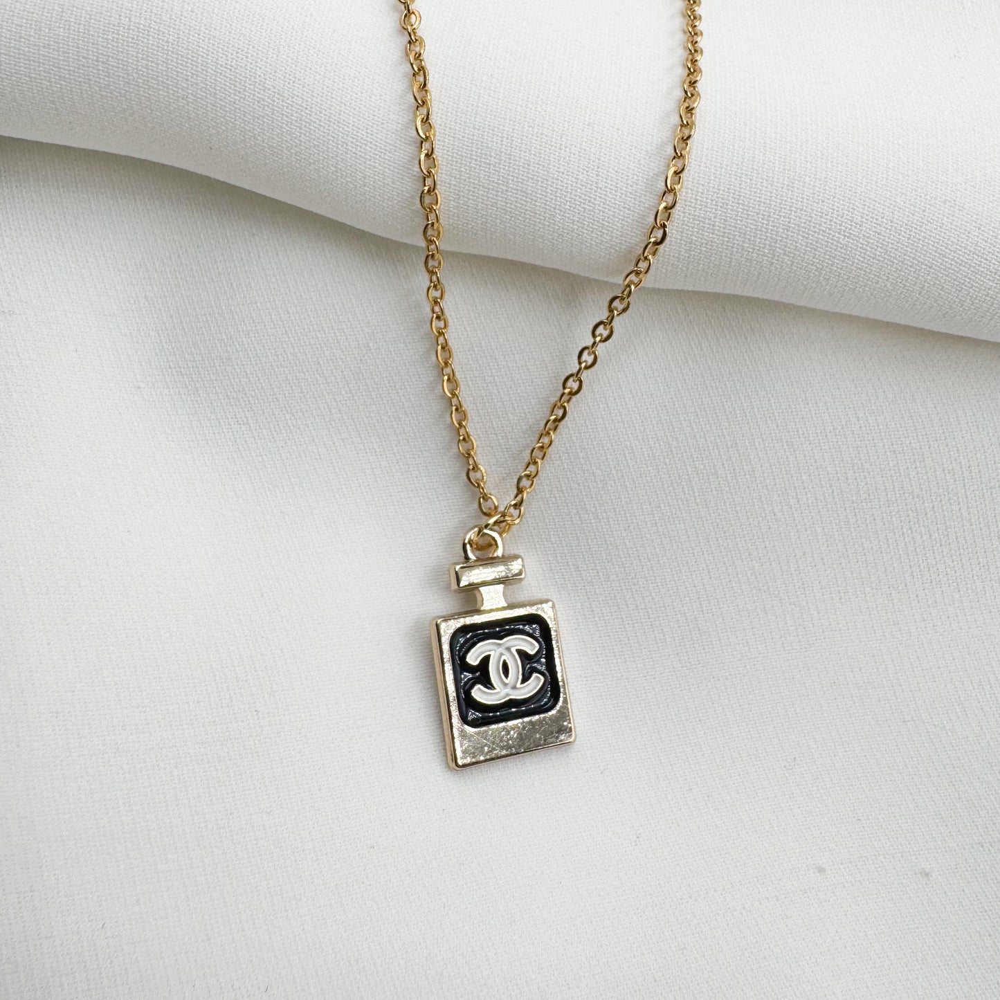 Collier Five