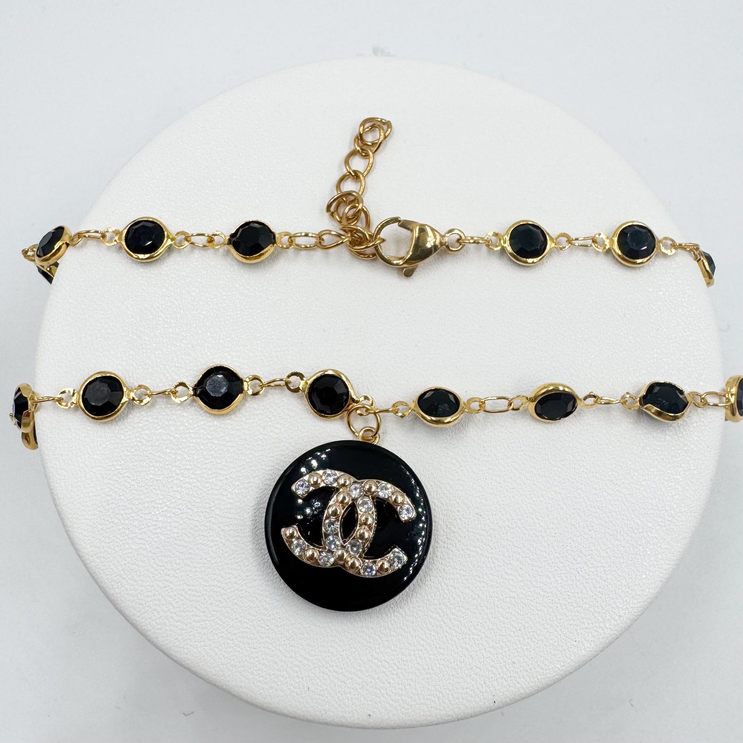 Collier Night