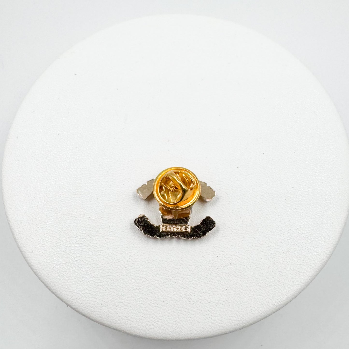 Broche Paris