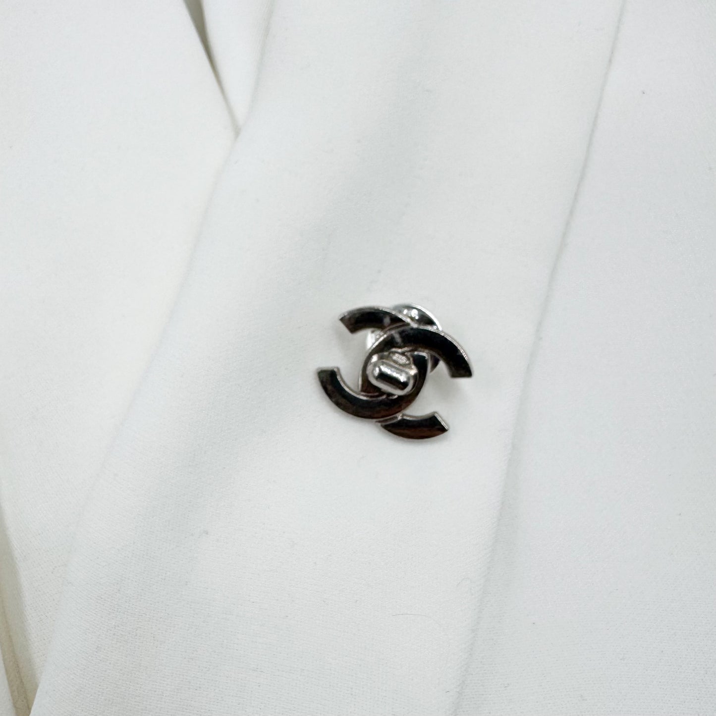 Broche Milan